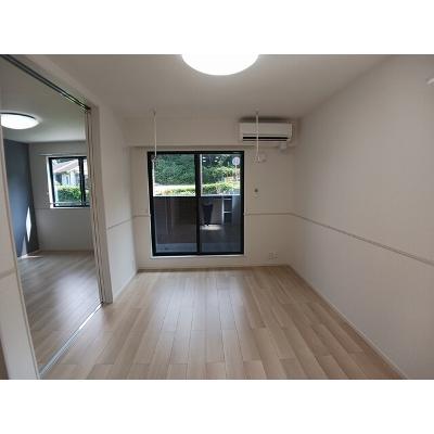 フォレスト 205【管理NO：1-028139101-02050】 ★家具家電は申し込み後に搬入します★ ★2026年11月中旬入居可能★の物件写真2