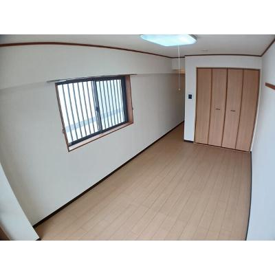 エレガンスゆい 304【管理NO：1-012208501-03040】 ★家具家電は申し込み後に搬入します★の物件写真2