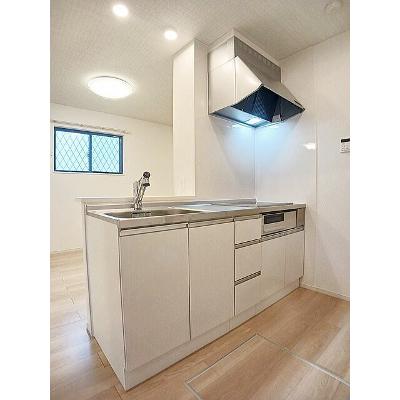 ウィステリア　ソラーナ 105【管理NO：1-028236801-01050】 ★家具家電は申し込み後に搬入します★ ★2026年11月上旬入居可能★の物件写真3