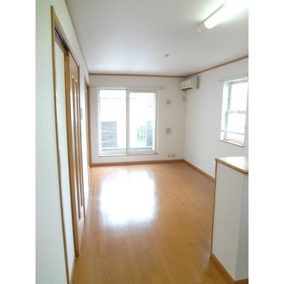 コアロードＢ 201【管理NO：1-012957002-02010】 ★家具家電は申し込み後に搬入します★ ★2026年10月中旬入居可能★の物件写真2