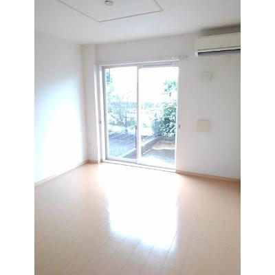 サンライズ向江 102【管理NO：1-016662801-01020】 ★家具家電は申し込み後に搬入します★ ★2026年11月上旬入居可能★の物件写真2
