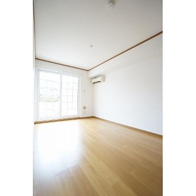 レジデンスウッズⅠ 102【管理NO：1-011087901-01020】 ★家具家電は申し込み後に搬入します★ ★2026年12月中旬入居可能★の物件写真2