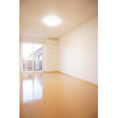 ぱしむ　ふろーりら 102【管理NO：1-016195101-01020】 ★家具家電は申し込み後に搬入します★ ★2026年11月上旬入居可能★の物件写真2