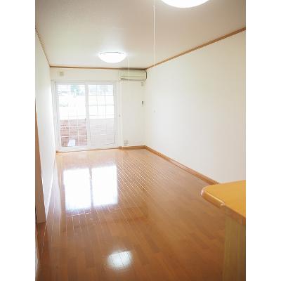 グラシュー　ヒル　Ａ 102【管理NO：1-012892201-01020】 ★家具家電は申し込み後に搬入します★ ★2026年11月上旬入居可能★の物件写真2