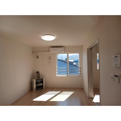 クランツ 203【管理NO：1-027495901-02030】 ★家具家電は申し込み後に搬入します★ ★2026年11月中旬入居可能★の物件写真2