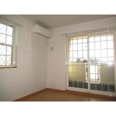 フルール・ド・スリジエ 105【管理NO：1-015334101-01050】 ★家具家電は申し込み後に搬入します★ ★2026年11月中旬入居可能★の物件写真2