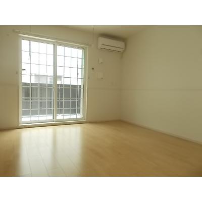 パンゲア 102【管理NO：1-020510901-01020】 ★家具家電は申し込み後に搬入します★ ★2026年11月上旬入居可能★の物件写真2