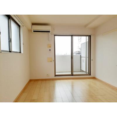 レユシール　エム 301【管理NO：1-019454401-03010】 ★家具家電は申し込み後に搬入します★ ★2026年11月中旬入居可能★の物件写真2