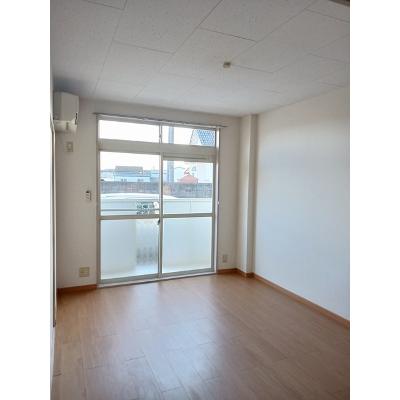 アパート光陽 102【管理NO：1-003848901-01020】 ★家具家電は申し込み後に搬入します★ ★2026年11月上旬入居可能★の物件写真2