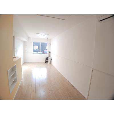 ラフレシール 102【管理NO：1-023973701-01020】 ★家具家電は申し込み後に搬入します★の物件写真2
