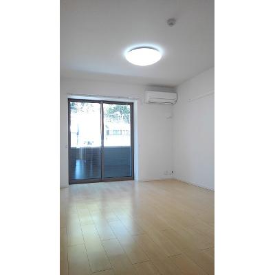 ポートサイド・ベル 102【管理NO：1-023441201-01020】 ★家具家電は申し込み後に搬入します★ ★2026年10月中旬入居可能★の物件写真2