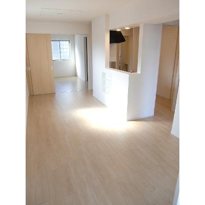 ヴィラ・グローヴ 101【管理NO：1-022341301-01010】 ★家具家電は申し込み後に搬入します★ ★2026年11月上旬入居可能★の物件写真2