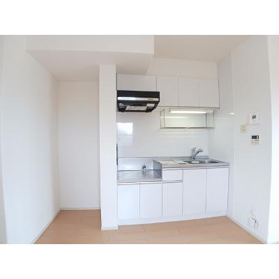 スパニッシュ・モス 101【管理NO：1-017775901-01010】 ★家具家電は申し込み後に搬入します★ ★2026年11月上旬入居可能★の物件写真3