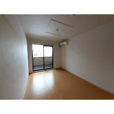 ハル 102【管理NO：1-016693301-01020】 ★家具家電は申し込み後に搬入します★ ★2026年11月上旬入居可能★の物件写真2