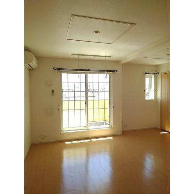 パレ　シャルマンⅠ 205【管理NO：1-017547501-02040】 ★家具家電は申し込み後に搬入します★ ★2026年12月上旬入居可能★の物件写真2
