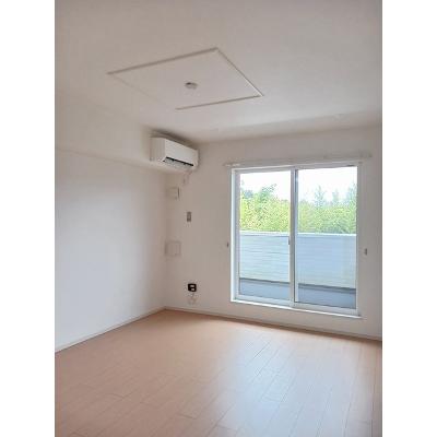 メゾン・ヴェルファイアⅣ 203【管理NO：1-020229702-02030】 ★家具家電は申し込み後に搬入します★ ★2026年11月上旬入居可能★の物件写真2