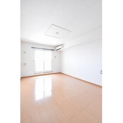 ブランシェ　ラフィネ 202【管理NO：1-014709403-02020】 ★家具家電は申し込み後に搬入します★ ★2026年11月上旬入居可能★の物件写真2