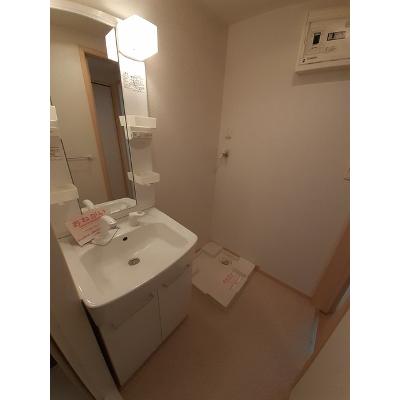 ヴァンベール 402【管理NO：1-014875701-04020】 ★家具家電は申し込み後に搬入します★ ★2026年11月上旬入居可能★の物件写真6
