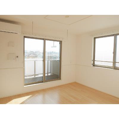 パルタージュ 201【管理NO：1-022319201-02010】 ★家具家電は申し込み後に搬入します★ ★2026年11月上旬入居可能★の物件写真2