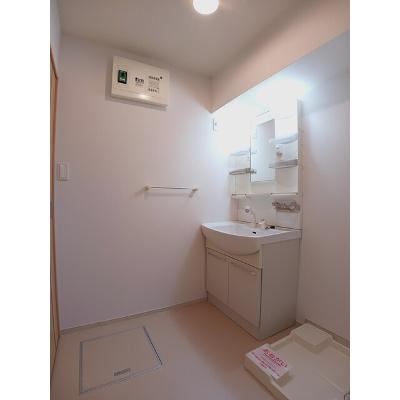 フランブリーズⅢ 203【管理NO：1-018934201-02030】 ★家具家電は申し込み後に搬入します★ ★2026年11月上旬入居可能★の物件写真6