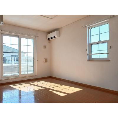 レジデンスＢ 201【管理NO：1-013970102-02010】 ★家具家電は申し込み後に搬入します★ ★2026年11月中旬入居可能★の物件写真2