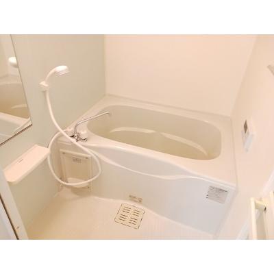 サニープラシードⅣ 104【管理NO：1-019785902-01040】 ★家具家電は申し込み後に搬入します★の物件写真4