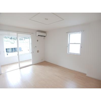 ヘブンリー 101【管理NO：1-021683401-01010】 ★家具家電は申し込み後に搬入します★の物件写真2