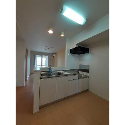 アンジュ・リュミエール 203【管理NO：1-019165101-02030】 ★家具家電は申し込み後に搬入します★ ★2026年11月上旬入居可能★の物件写真3