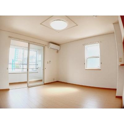 ペルラⅠ 101【管理NO：1-015201301-01010】 ★家具家電は申し込み後に搬入します★ ★2026年10月中旬入居可能★の物件写真2