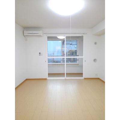 プラム・ローズ 102【管理NO：1-014990401-01020】 ★家具家電は申し込み後に搬入します★ ★2026年10月中旬入居可能★の物件写真2