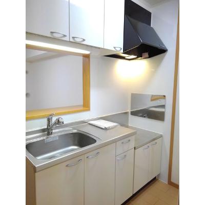 プラム・ローズ 102【管理NO：1-014990401-01020】 ★家具家電は申し込み後に搬入します★ ★2026年10月中旬入居可能★の物件写真3