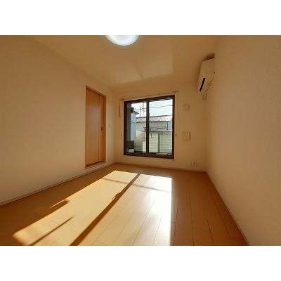 アストライア 203【管理NO：1-019650401-02030】 ★家具家電は申し込み後に搬入します★ ★2026年10月中旬入居可能★の物件写真2