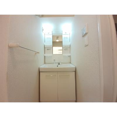 アストライア 203【管理NO：1-019650401-02030】 ★家具家電は申し込み後に搬入します★ ★2026年10月中旬入居可能★の物件写真6