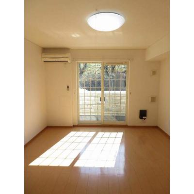 リッチリバー館 102【管理NO：1-014267801-01020】 ★家具家電は申し込み後に搬入します★ ★2026年11月上旬入居可能★の物件写真2