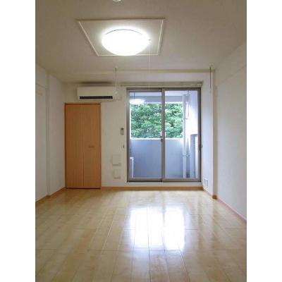 オークヴィラ 402【管理NO：1-018606301-04020】 ★家具家電は申し込み後に搬入します★ ★2026年10月中旬入居可能★の物件写真2