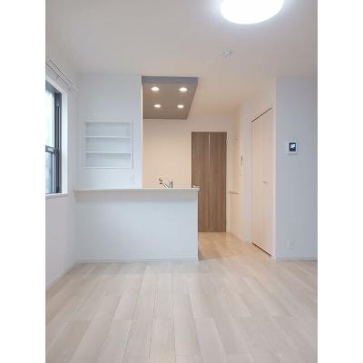 マータリ　Ⅱ 105【管理NO：1-025573402-01040】 ★家具家電は申し込み後に搬入します★の物件写真2