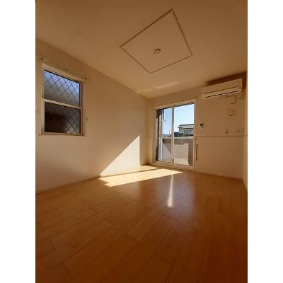 クレア 105【管理NO：1-023706101-01040】 ★家具家電は申し込み後に搬入します★の物件写真2