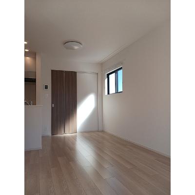 リヴェール響 201【管理NO：1-028718901-02010】 ★家具家電は申し込み後に搬入します★ ★2026年11月上旬入居可能★の物件写真2