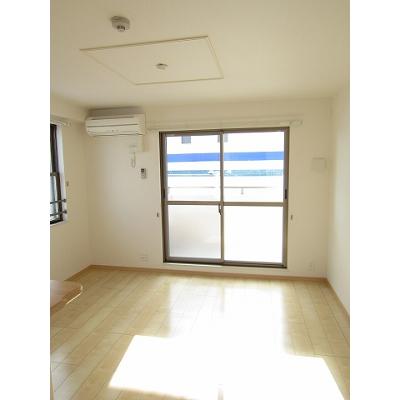 ルミーノ 401【管理NO：1-016756301-04010】 ★家具家電は申し込み後に搬入します★ ★2026年10月中旬入居可能★の物件写真2