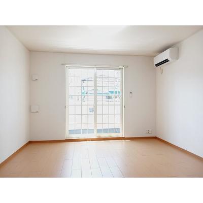ハピネス 105【管理NO：1-015150401-01040】 ★家具家電は申し込み後に搬入します★ ★2026年11月上旬入居可能★の物件写真2