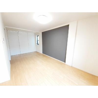 オークモントＢ 201【管理NO：1-023556602-02010】 ★家具家電は申し込み後に搬入します★ ★2026年11月中旬入居可能★の物件写真2