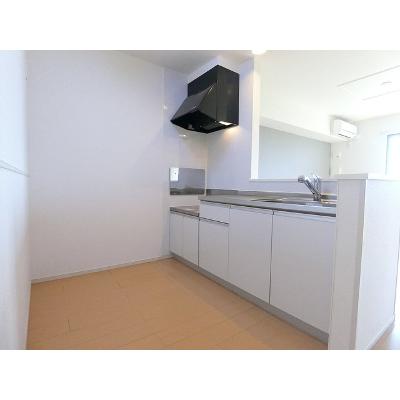 フロンテーラ 202【管理NO：1-020304301-02020】 ★家具家電は申し込み後に搬入します★ ★2026年11月上旬入居可能★の物件写真3