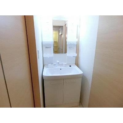 apartment 〒108-0075　東京都港区港南２丁目16-1