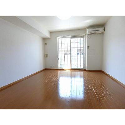 ロジュマンＥ 102【管理NO：1-014188702-01020】 ★家具家電は申し込み後に搬入します★ ★2026年11月上旬入居可能★の物件写真2
