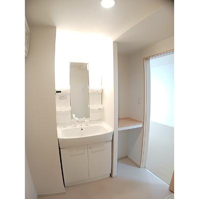レオ・レグルス 102【管理NO：1-018349001-01020】 ★家具家電は申し込み後に搬入します★の物件写真6