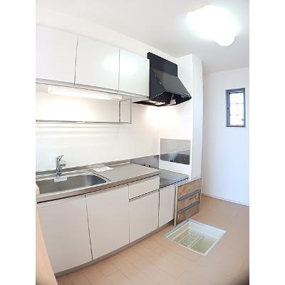 メゾン伏見 102【管理NO：1-017798801-01020】 ★家具家電は申し込み後に搬入します★の物件写真3