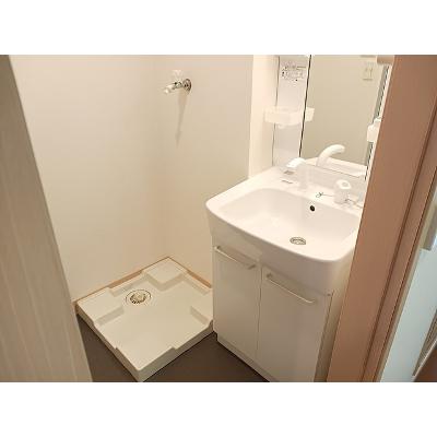 ヒーローコート 201【管理NO：1-016179001-02010】 ★家具家電は申し込み後に搬入します★ ★2026年10月上旬入居可能★の物件写真6