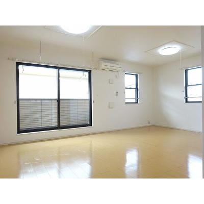 セイバリーヒル・Ｔ 202【管理NO：1-017677101-02020】 ★家具家電は申し込み後に搬入します★ ★2026年10月上旬入居可能★の物件写真2