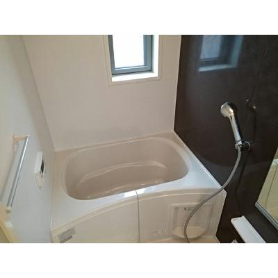 ハイビスカス 202【管理NO：1-022117201-02020】 ★家具家電は申し込み後に搬入します★ ★2026年11月上旬入居可能★の物件写真4