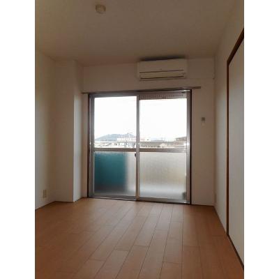 エスポアールホーク 301【管理NO：1-004976101-03010】 ★家具家電は申し込み後に搬入します★ ★2026年12月中旬入居可能★の物件写真2
